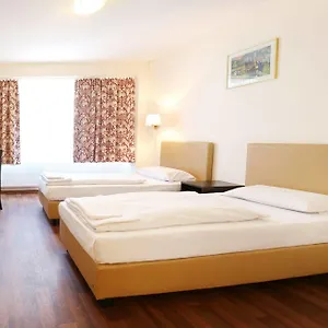 Alpha - Frankfurt Station Guest house